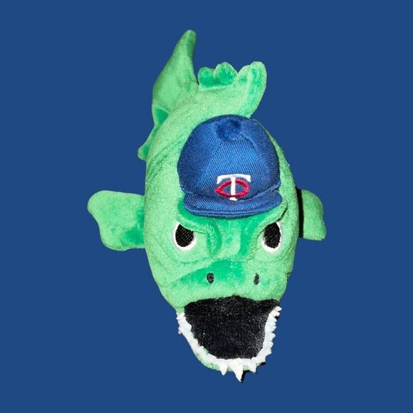 MLB Genuine Merchandise Forever Ollectanle Minnesota Twins Baseball Fish Plush - Picture 3 of 4